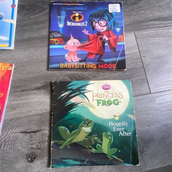 7 Piece Paperback Childrens Picture Book Lot-Fair to Good Condition - Picture 2 of 6